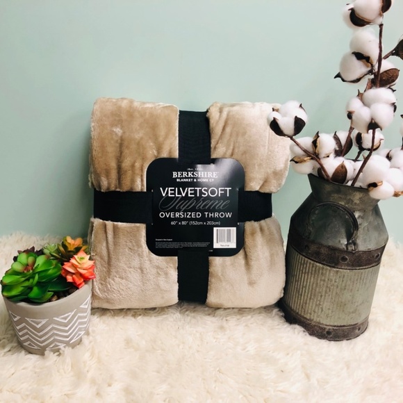 Berkshire Other - Berkshire | Oversized VelvetSoft Throw | Tan (PM_B17)